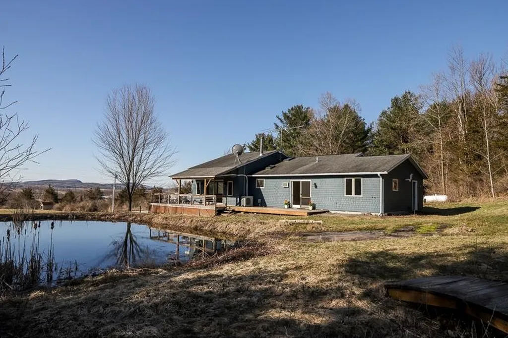 1045 Shellhouse Mtn Road Ferrisburgh VT 05456
