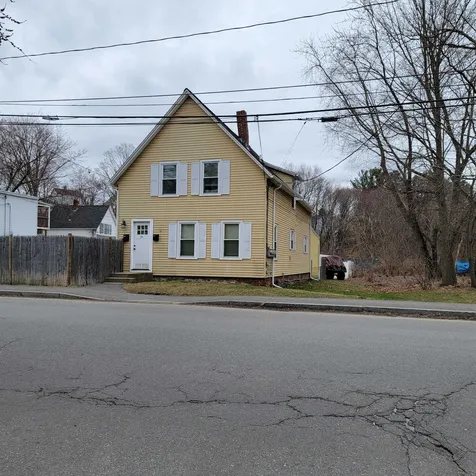 26 South Avenue Derry NH 03038