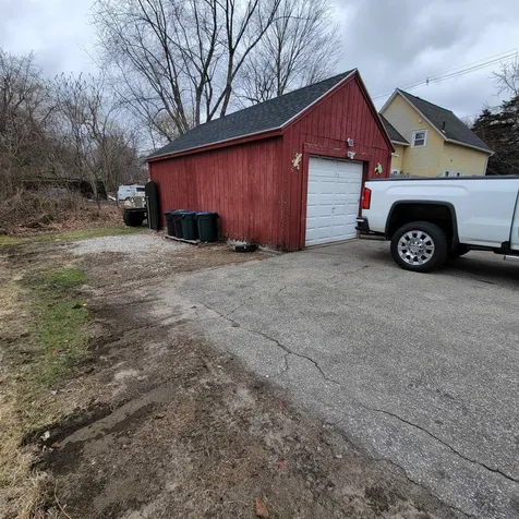 26 South Avenue Derry NH 03038