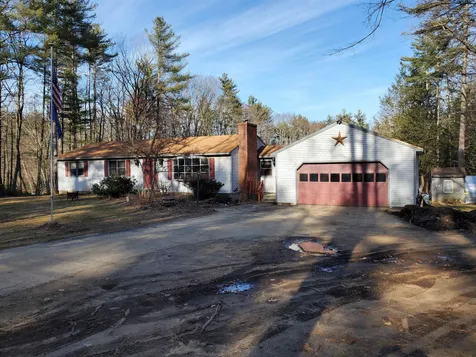 71 Fox Garrison Road Lee NH 03861