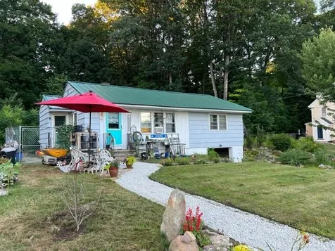 42 Woodland Avenue Laconia NH 03246