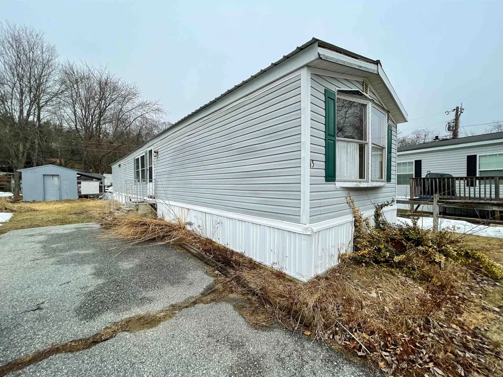 20 Old Henniker Road Hillsborough, NH Real Estate Property MLS 4948029