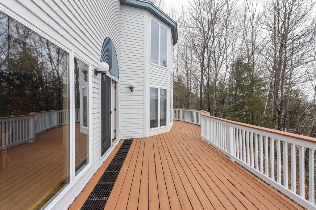 16 Ledgeview Shores Drive Alexandria NH 03222