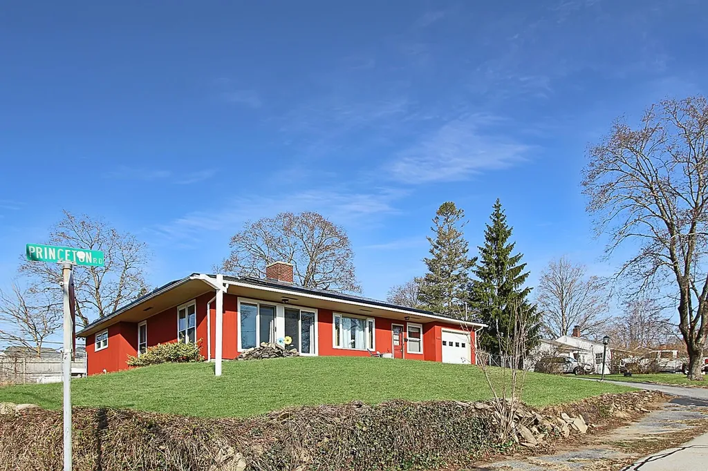 130 Princeton Road Nashua, NH Real Estate Property MLS 4948782