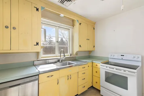 56 Orchard Street Brattleboro VT 05301