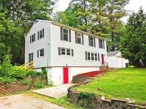 146 Bicentennial Drive Hooksett NH 03106
