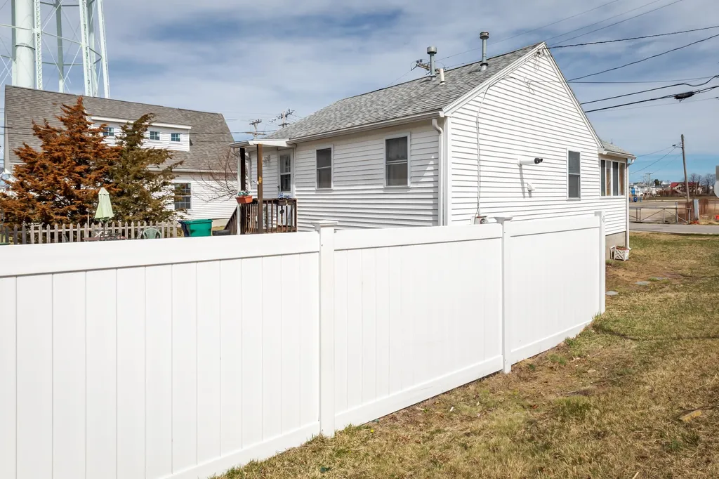 55 Highland Avenue Hampton NH 03842