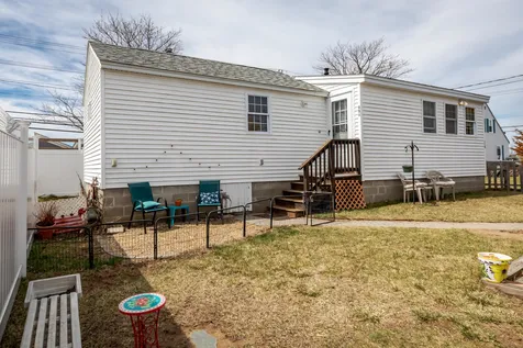 55 Highland Avenue Hampton NH 03842