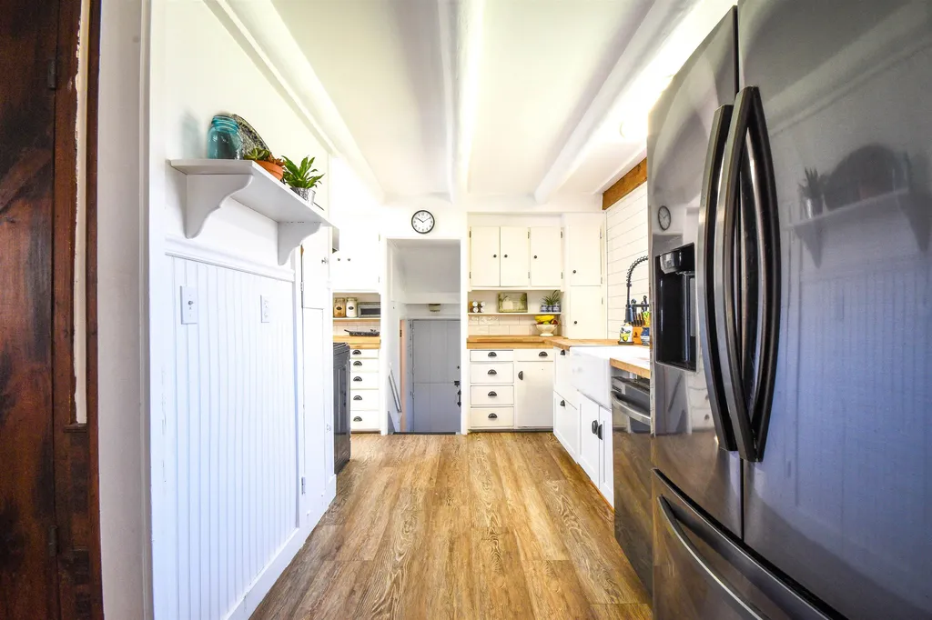 171 Doberman Drive Arlington VT 05250