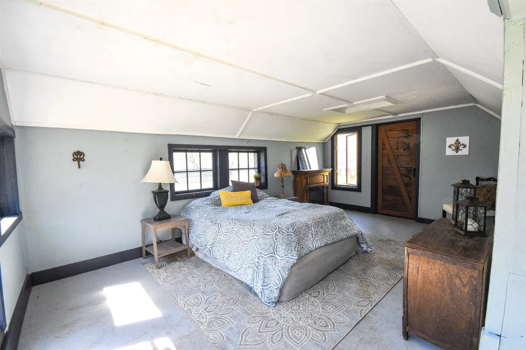 171 Doberman Drive Arlington VT 05250
