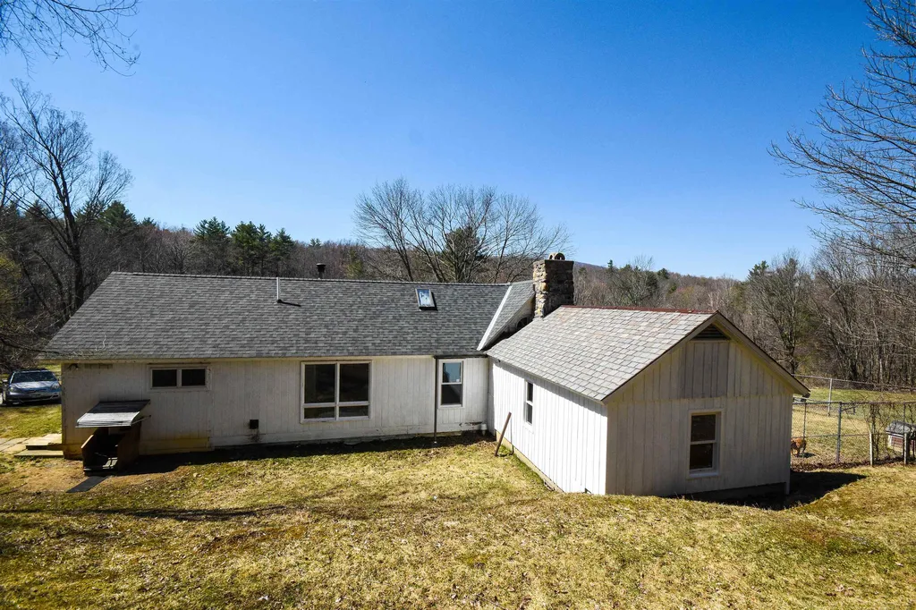 171 Doberman Drive Arlington VT 05250