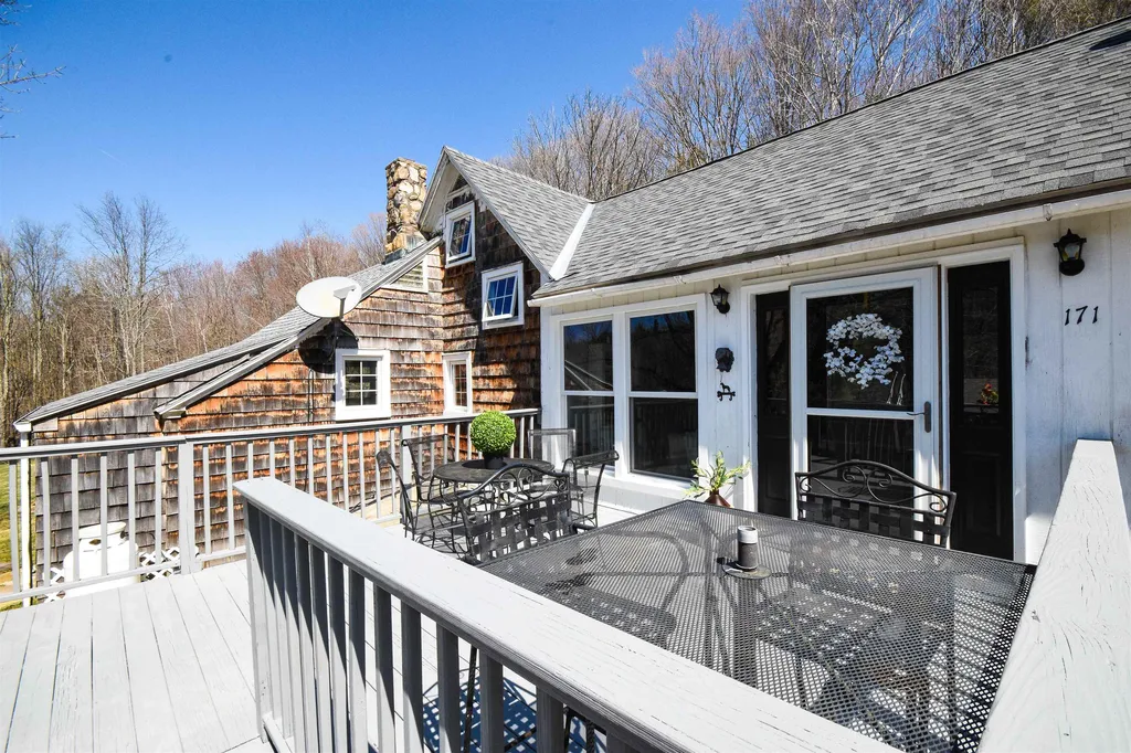 171 Doberman Drive Arlington VT 05250