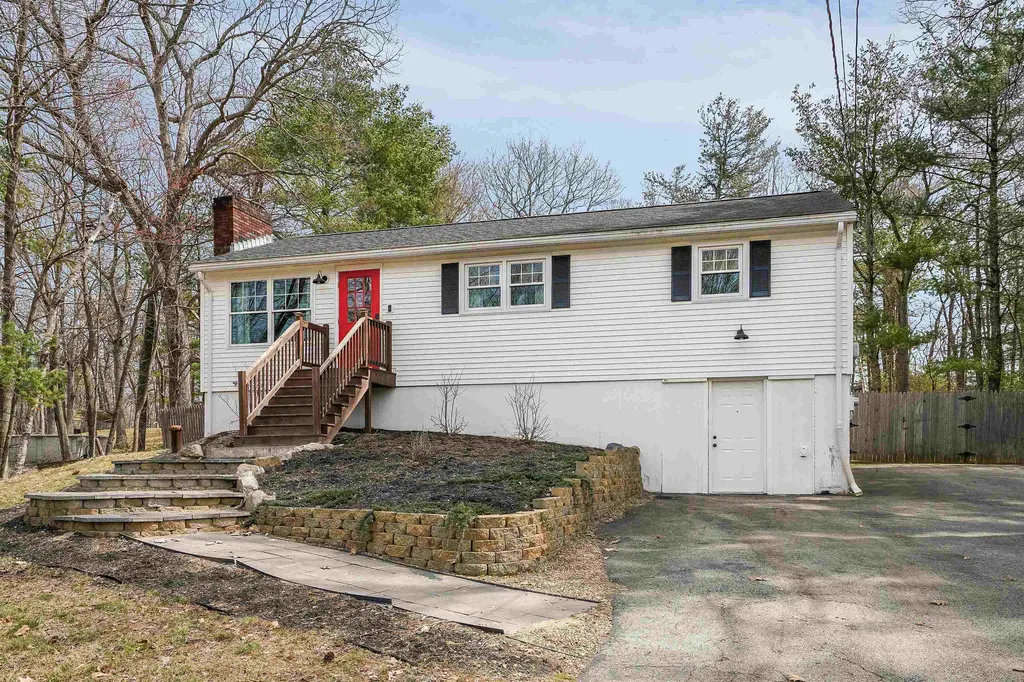 6 Diana Road Derry NH 03038