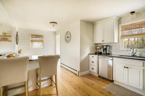 6 Diana Road Derry NH 03038