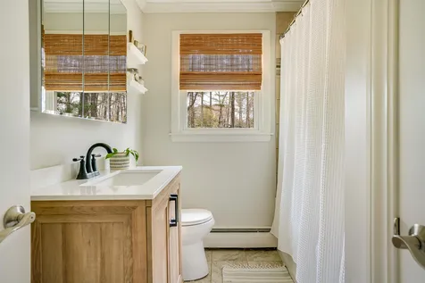 6 Diana Road Derry NH 03038