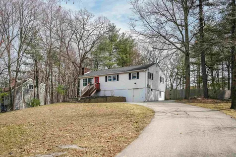 6 Diana Road Derry NH 03038