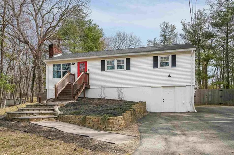 6 Diana Road Derry NH 03038