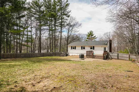 6 Diana Road Derry NH 03038