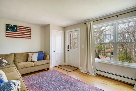 6 Diana Road Derry NH 03038