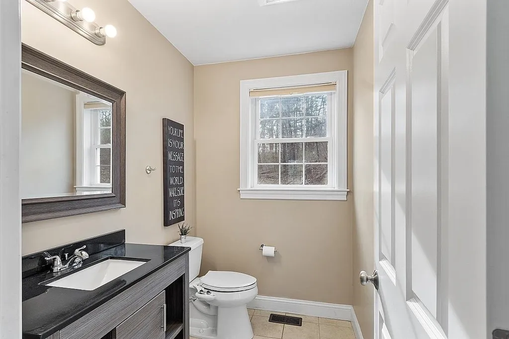 28 Marblehead Road Windham NH 03087