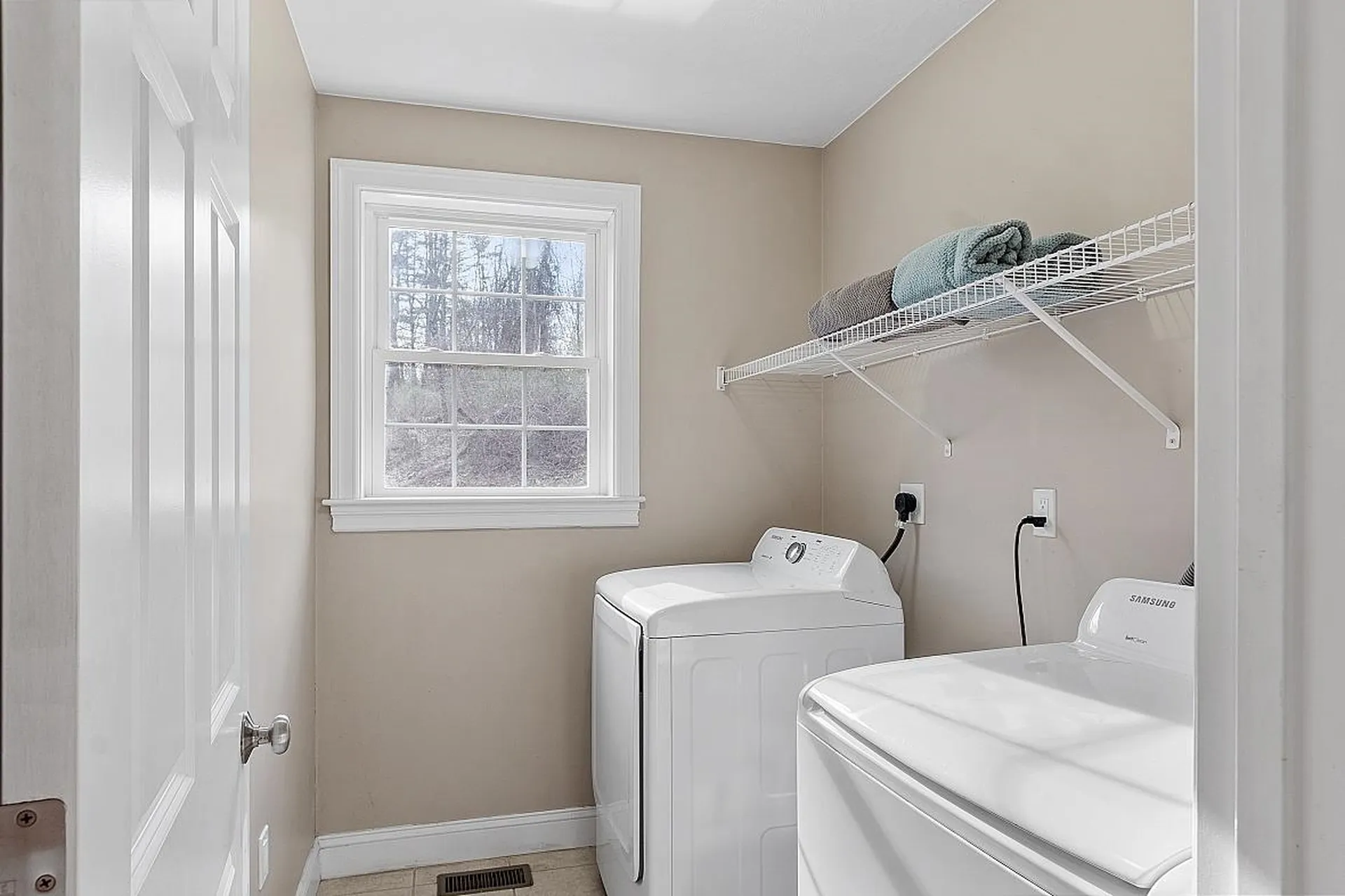 28 Marblehead Road Windham NH 03087