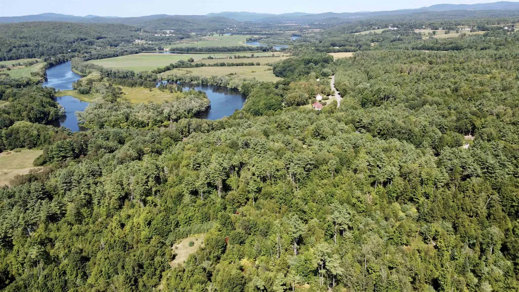 00 River Road Piermont NH 03779