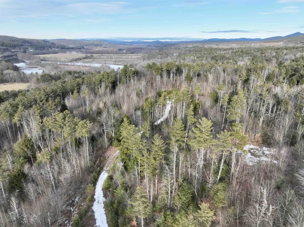 00 River Road Piermont NH 03779