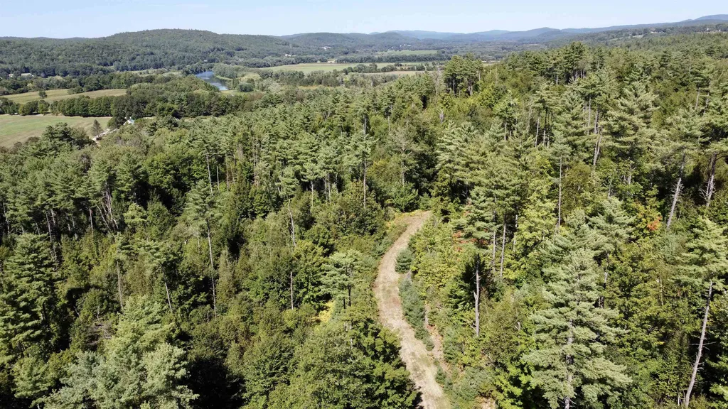 00 River Road Piermont NH 03779