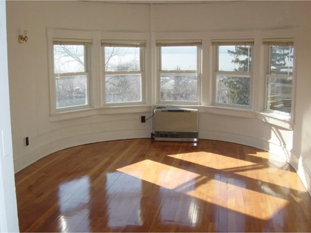 305 South Union Street Burlington VT 05401
