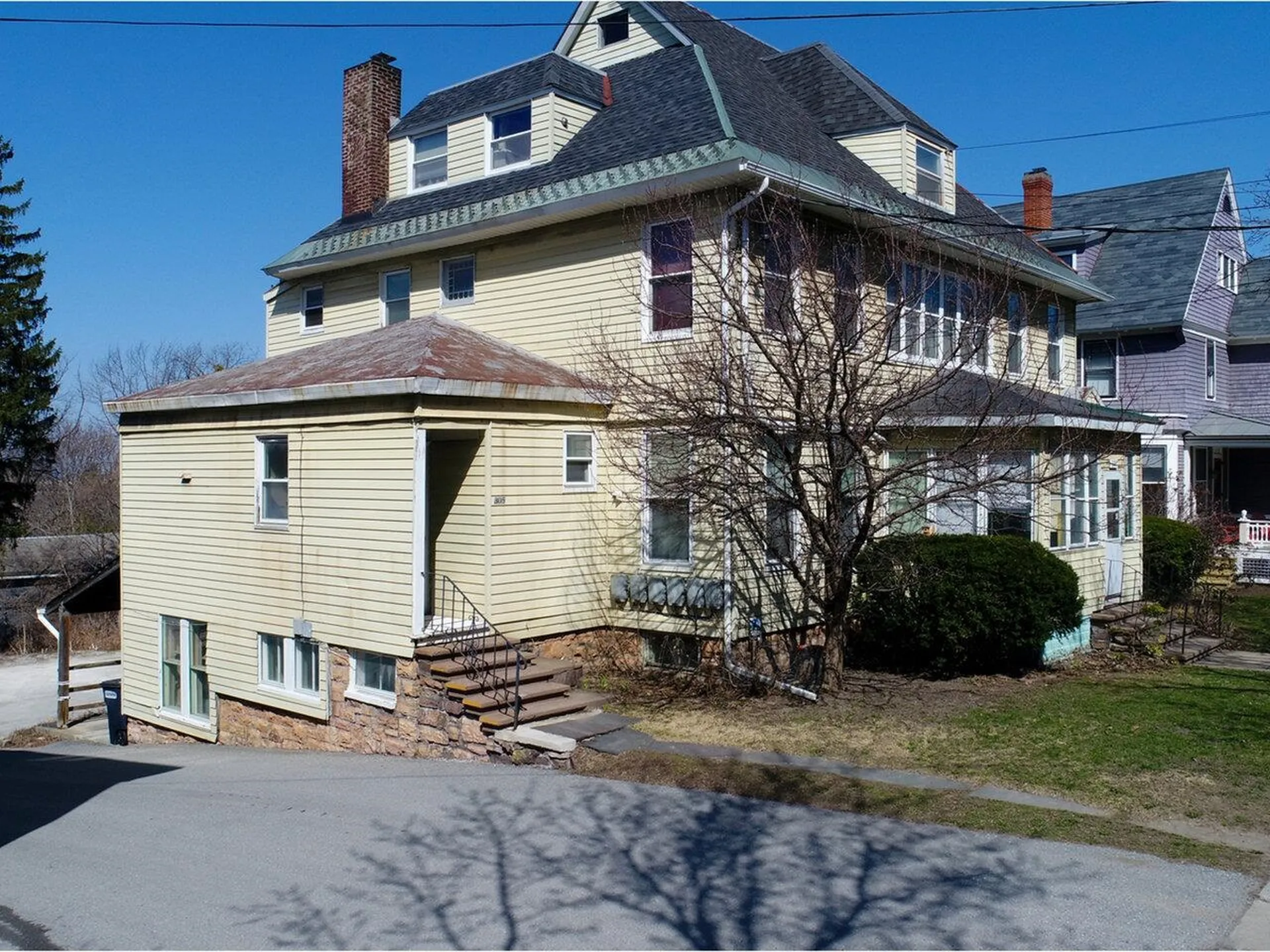 305 South Union Street Burlington VT 05401