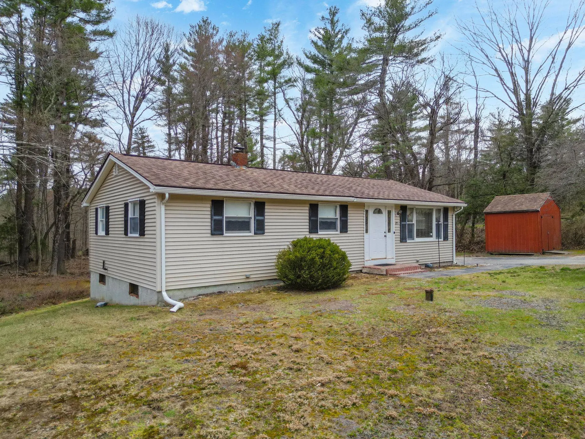 255 Hobbs Road Pelham NH 03076
