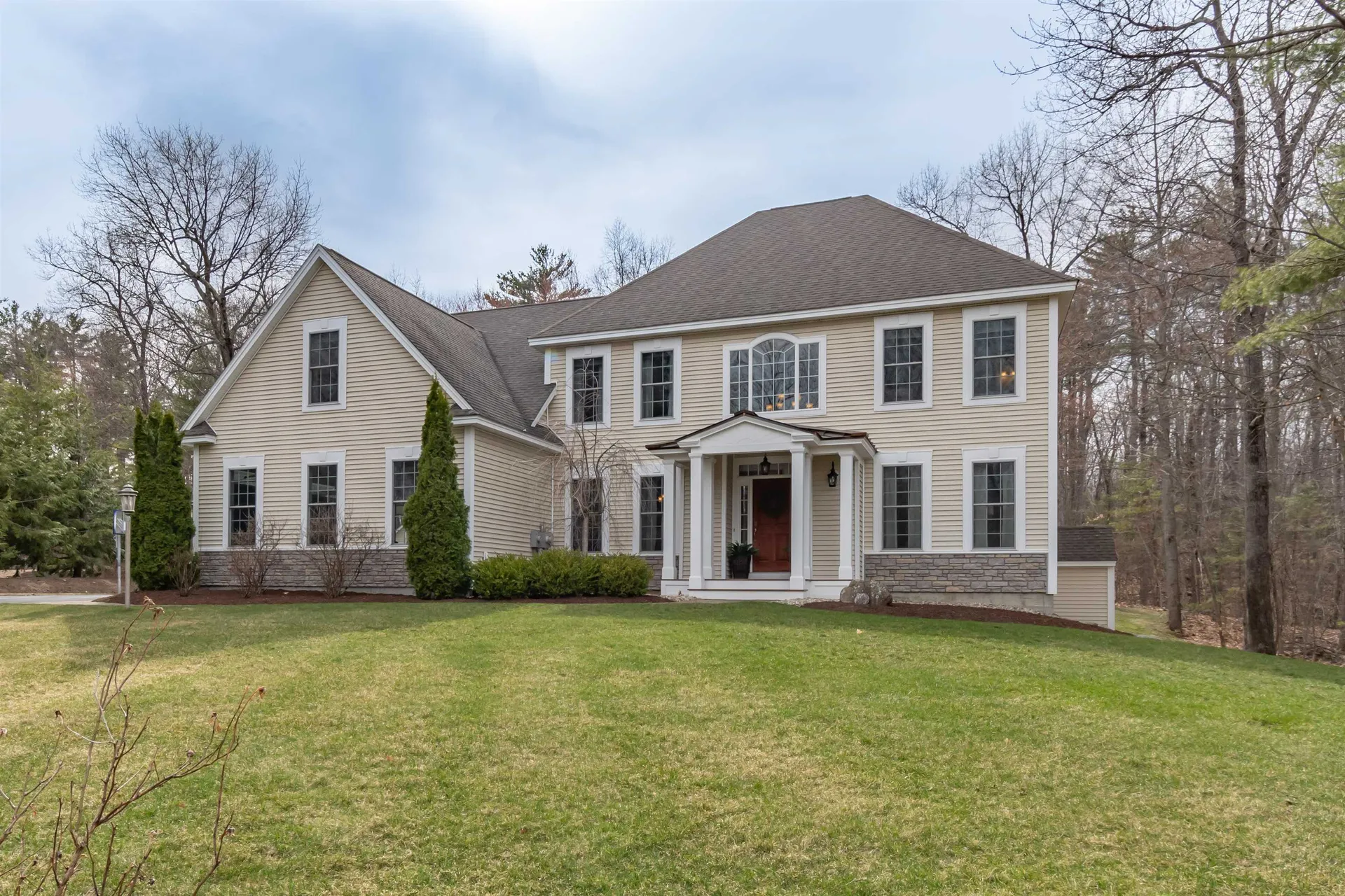 102 Long Hill Road Hollis NH 03049