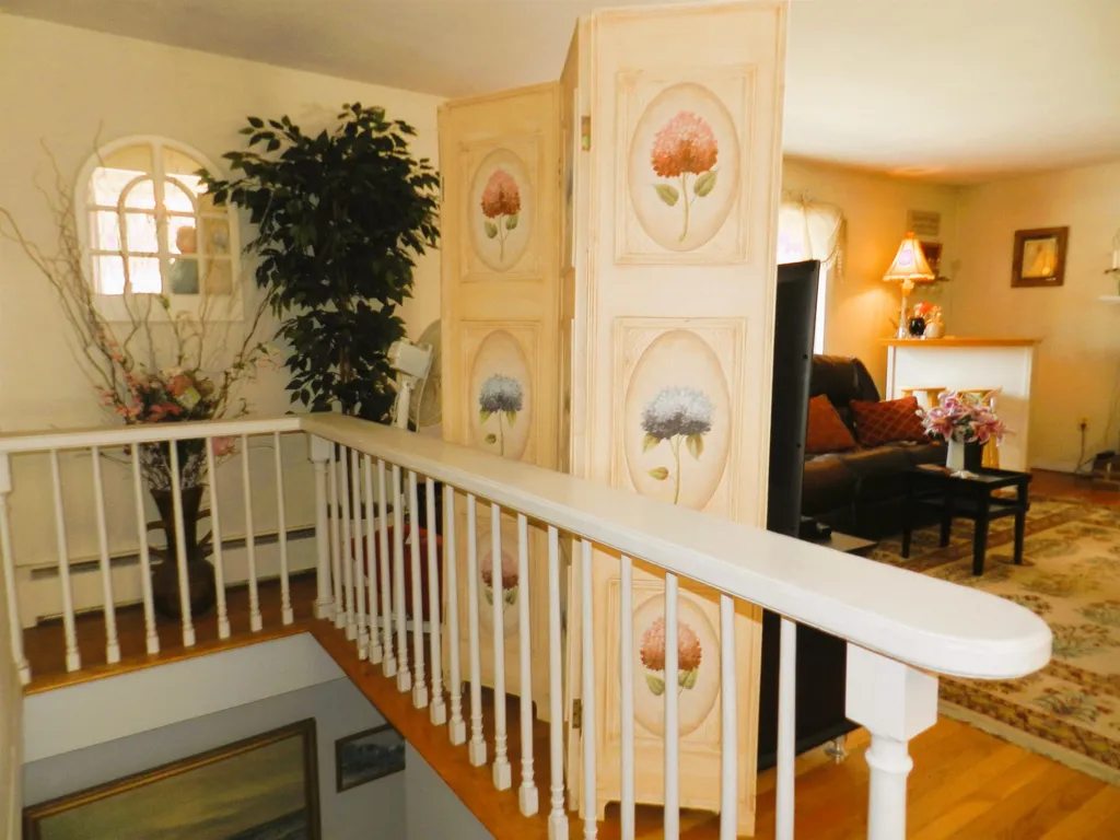 17 Donald Street Hooksett NH 03106