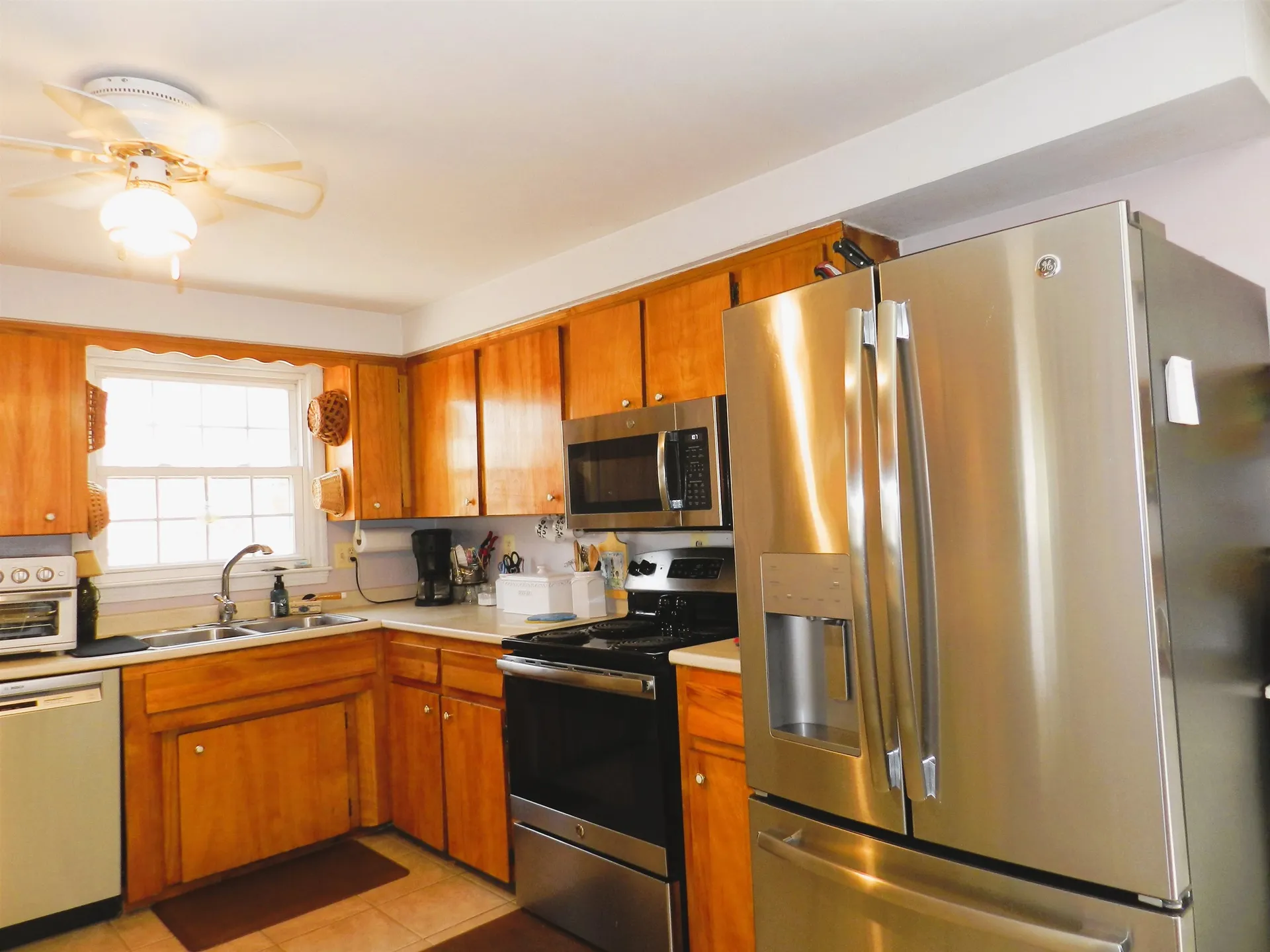 17 Donald Street Hooksett NH 03106