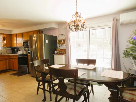 17 Donald Street Hooksett NH 03106