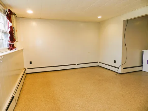 17 Donald Street Hooksett NH 03106