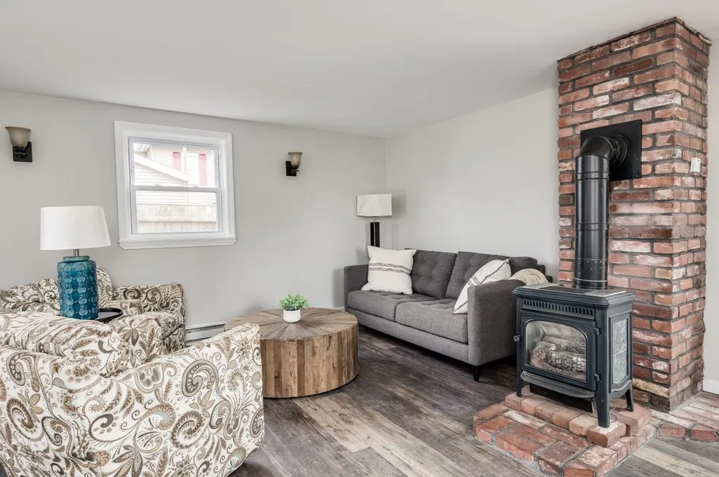 15 Woodworth Avenue Portsmouth NH 03801