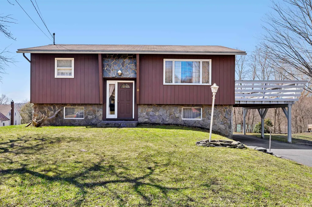 10 Ledge Drive Barre Town VT 05641