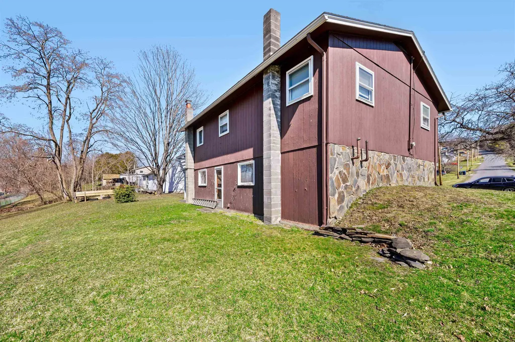 10 Ledge Drive Barre Town VT 05641