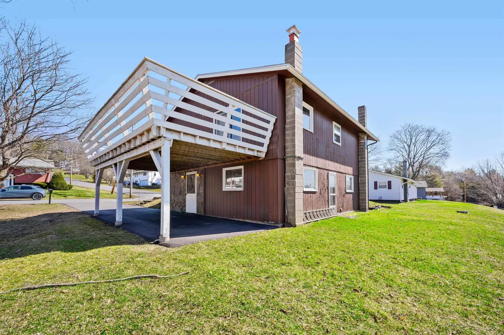 10 Ledge Drive Barre Town VT 05641