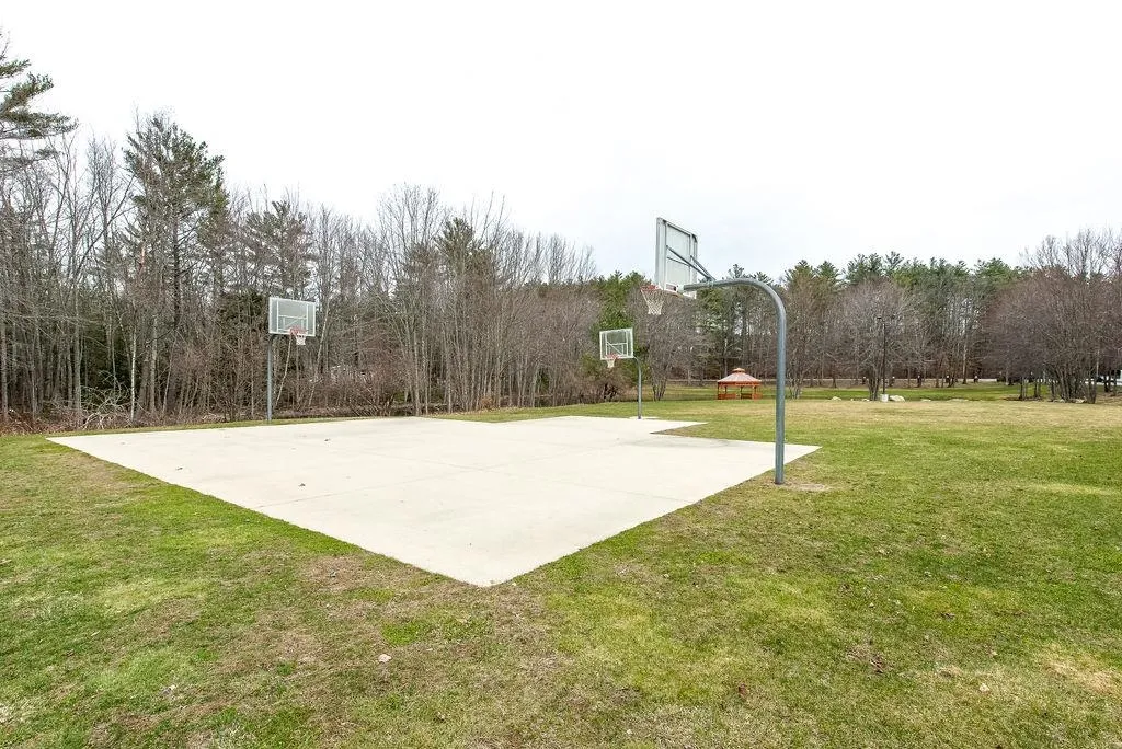 8 North Dewberry Lane Rochester NH 03867