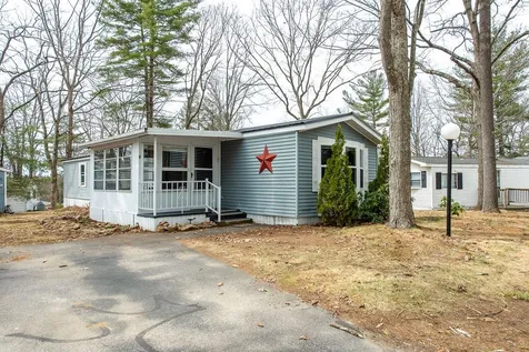 8 North Dewberry Lane Rochester NH 03867