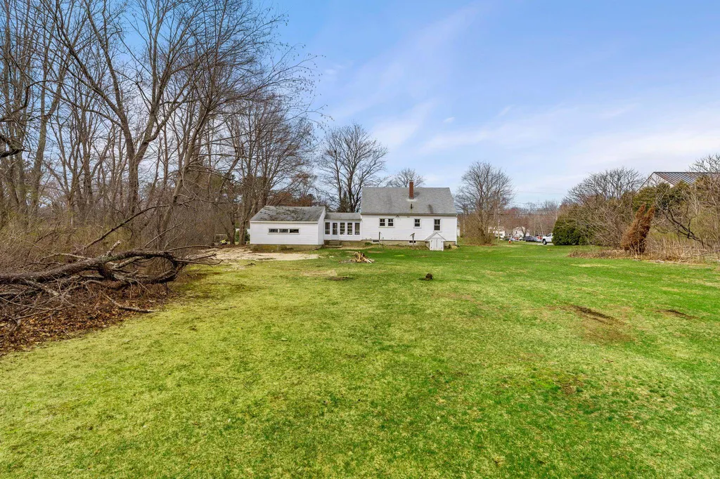 30 Centennial Street Seabrook NH 03874