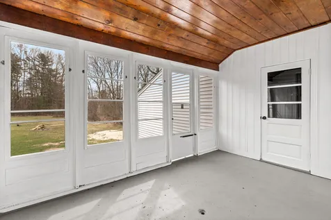 30 Centennial Street Seabrook NH 03874