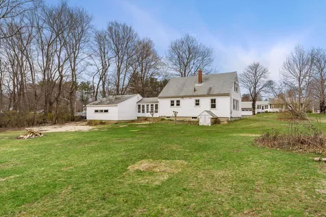 30 Centennial Street Seabrook NH 03874