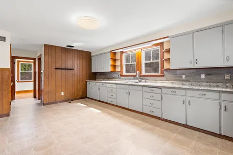 30 Centennial Street Seabrook NH 03874