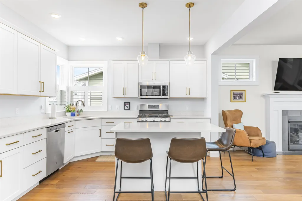 287 Midland Avenue South Burlington VT 05403