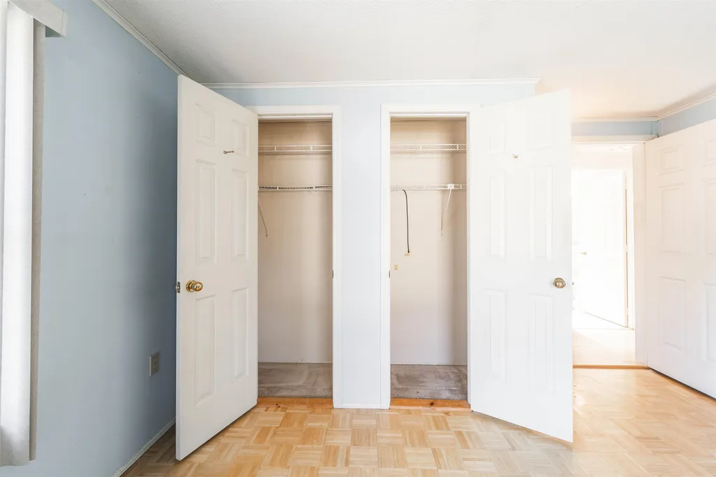 12 Lilac Court Raymond NH 03077