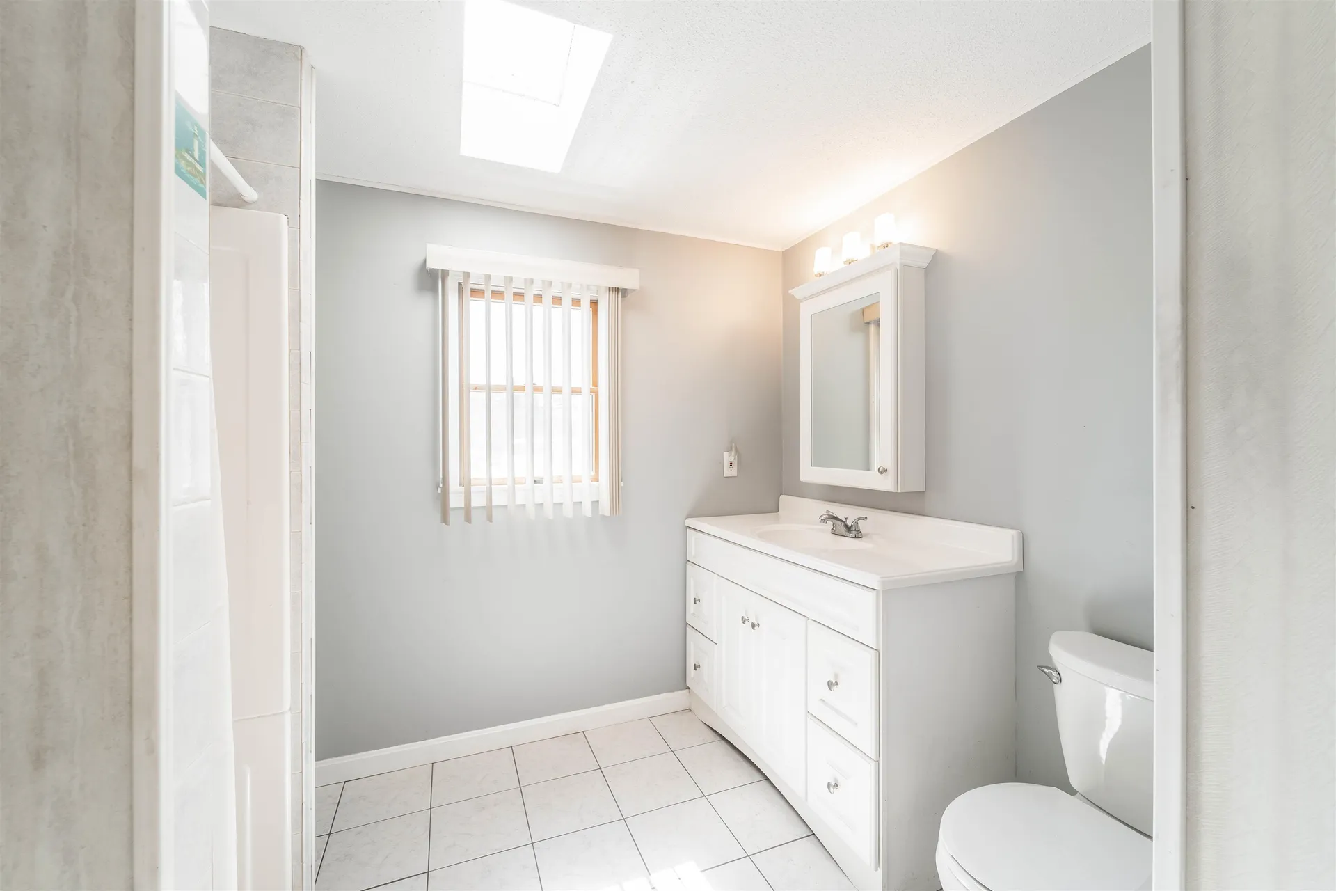 12 Lilac Court Raymond NH 03077