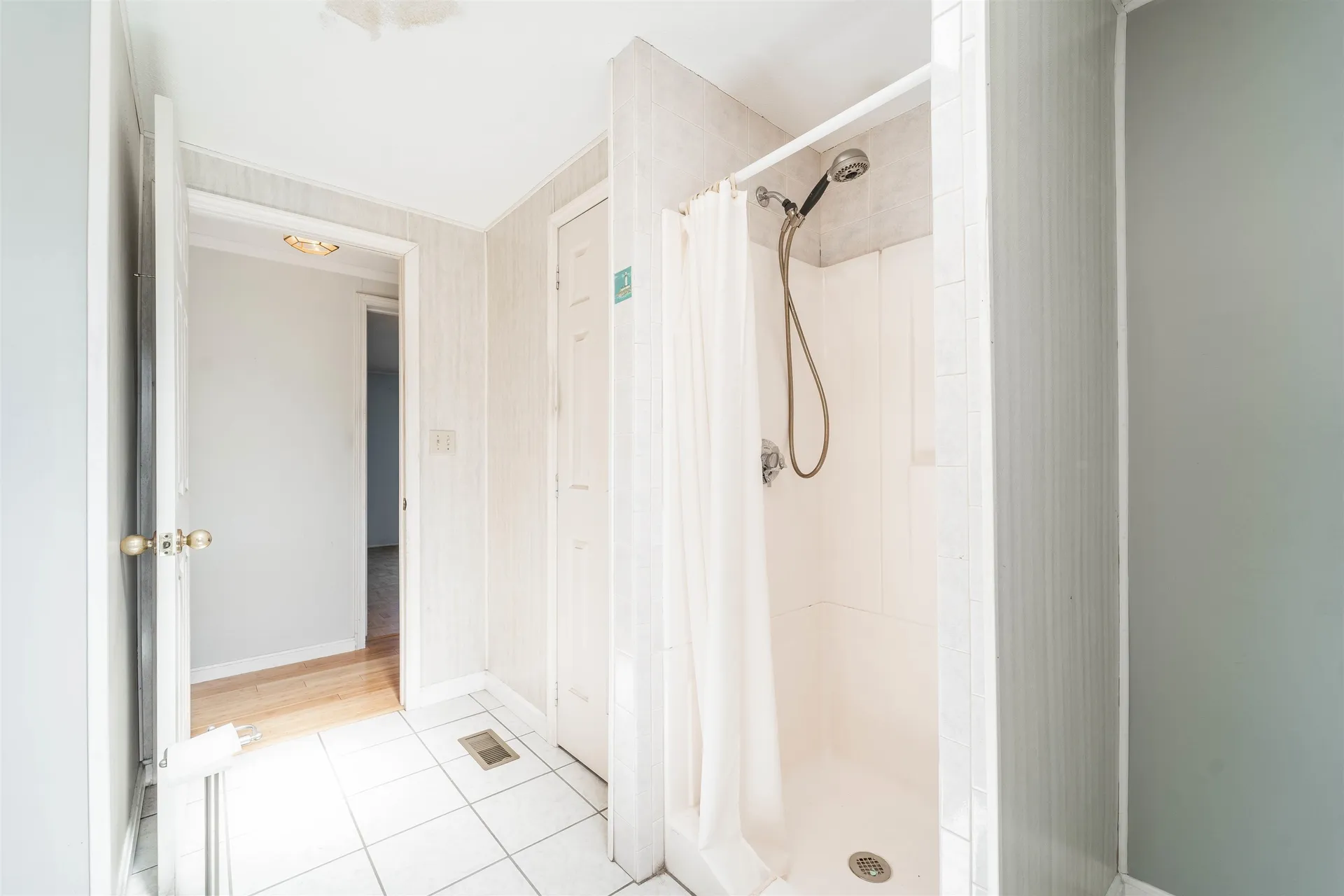 12 Lilac Court Raymond NH 03077